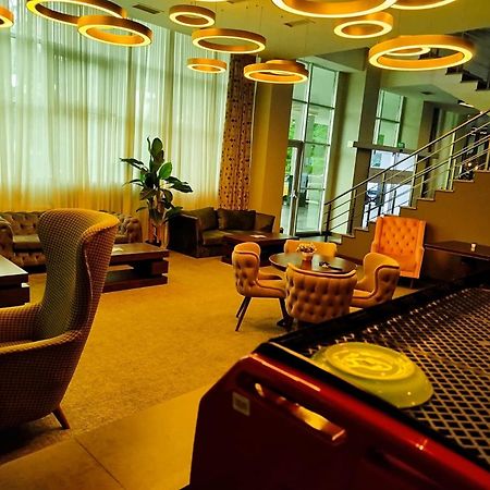 Green Tower Hotel Tiflis Exterior foto