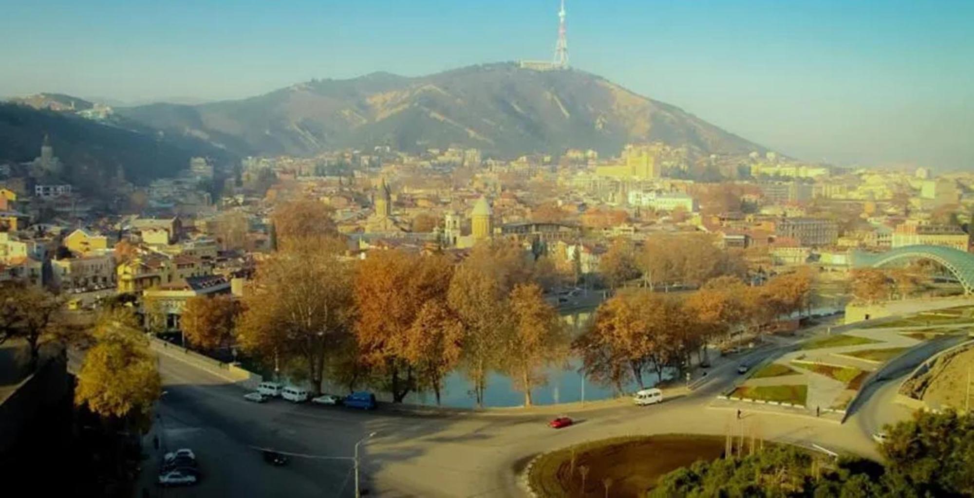 Green Tower Hotel Tiflis Exterior foto